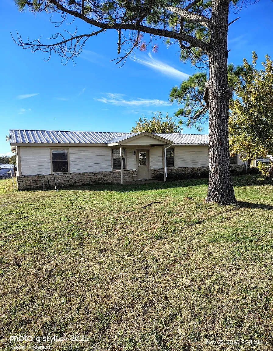 3 bed, 1260 sqft, $2,250 — Photo 1