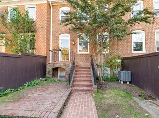 1043 N Stafford St, Arlington, VA 22201