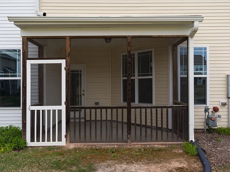 1004 Historic Cir — Photo 20