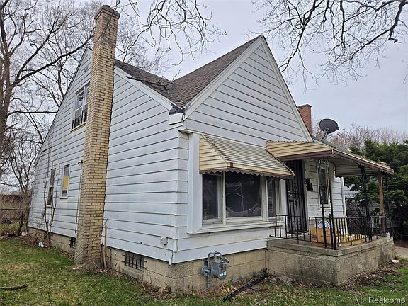 3rd image of 8616 Mark Twain St