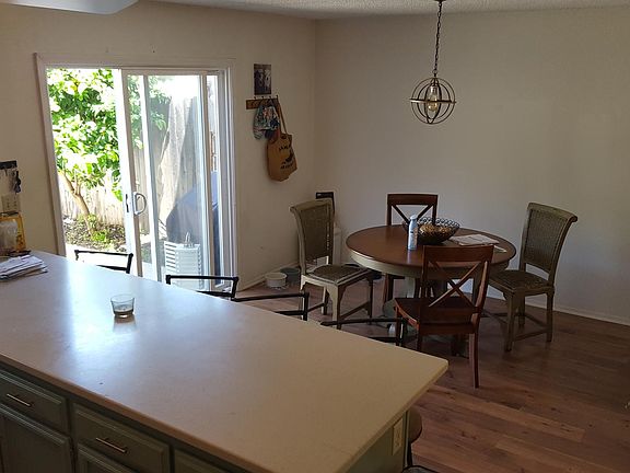 Kitchen/Dining Area