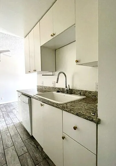 922 N Hudson Ave #10 — Photo 9