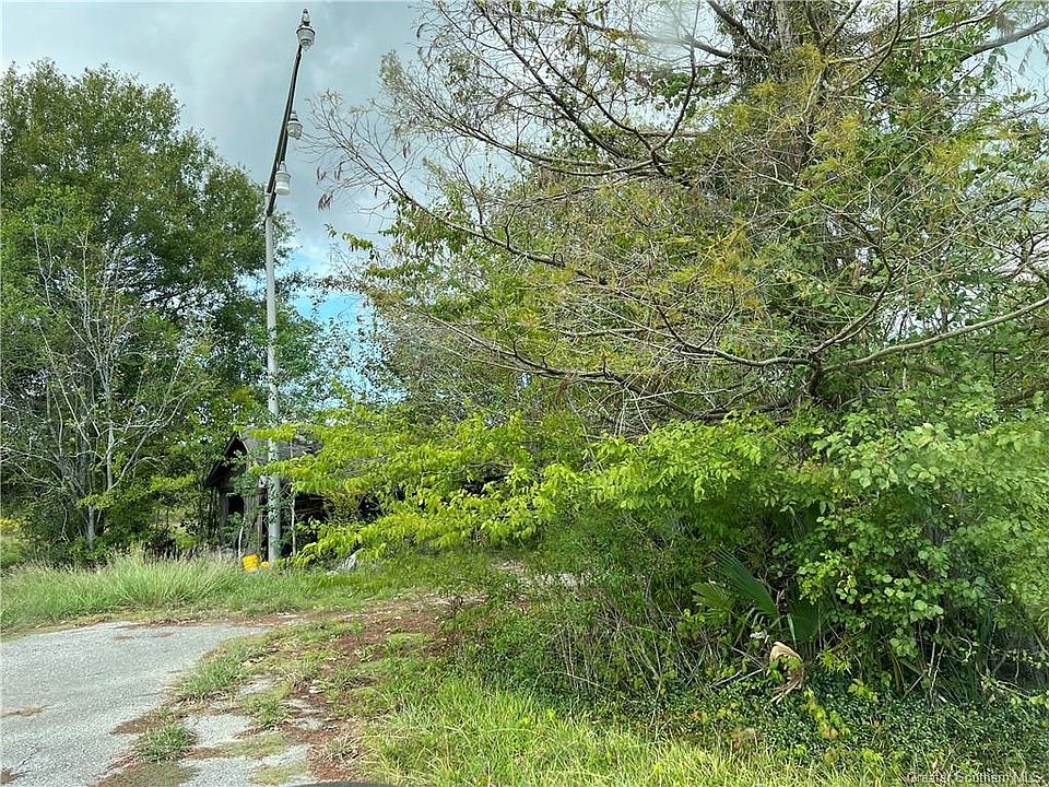 2nd image of 1238 E Gallaugher Rd