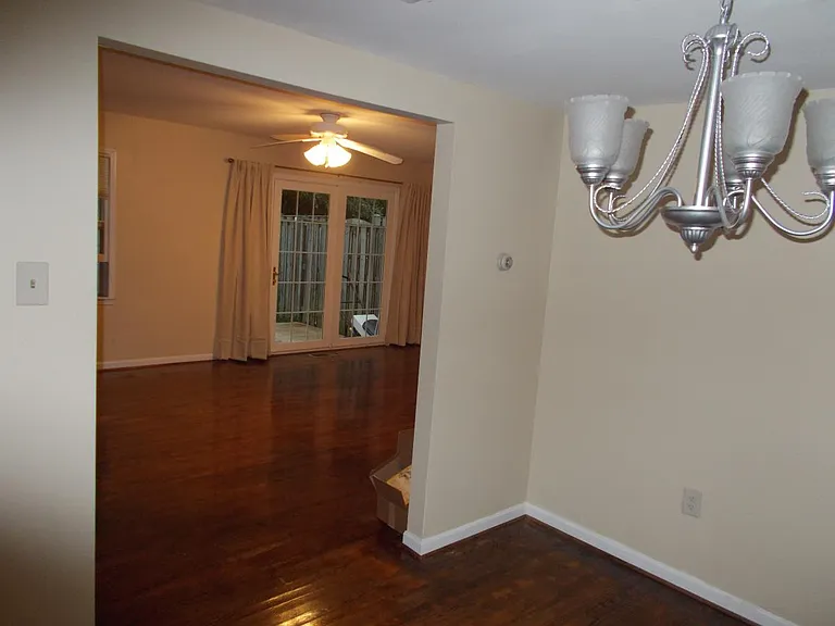 Formal Dinning Rm
