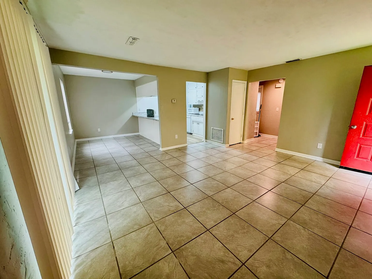 3017 Oak Hammock Lane, Unit A — Photo 2