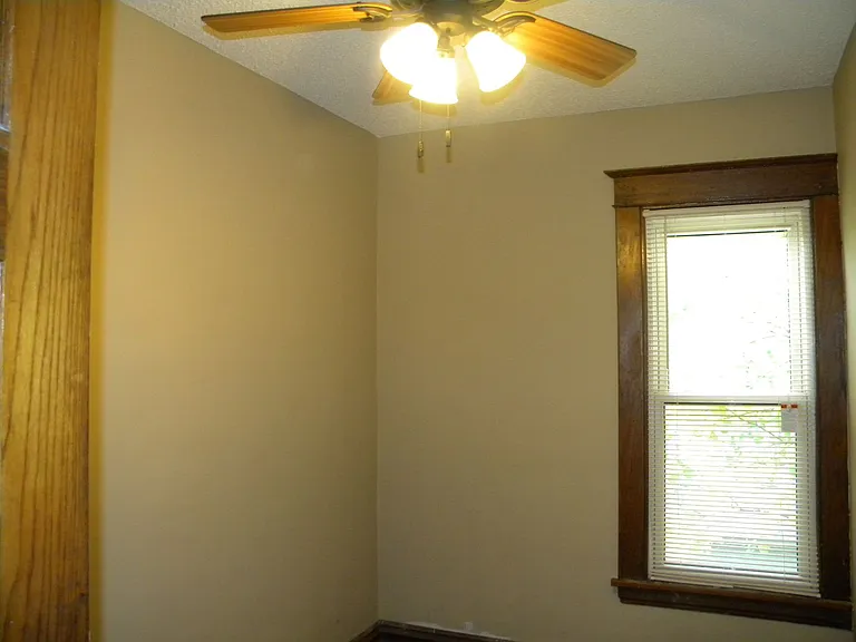 742 Buchanan St NE — Photo 10