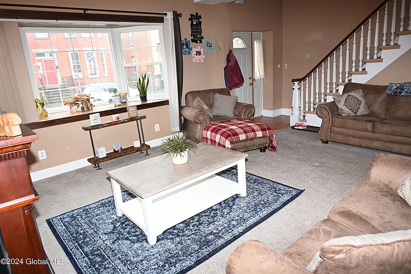 4th image of 720 23rd Street