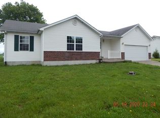 1807 W Adams Pl, Bowling Green, MO 63334