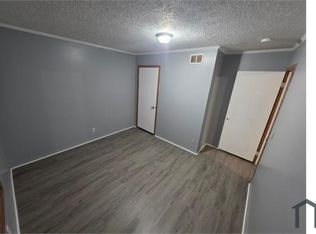 903 E 2nd St, Monroe, MI 48161