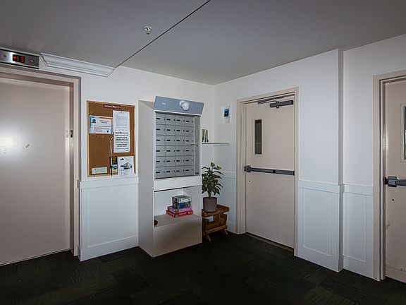5th image of 330 4th Ave SE Unit 402