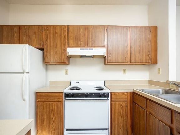 2 Bedroom, 2 Bath Kitchen