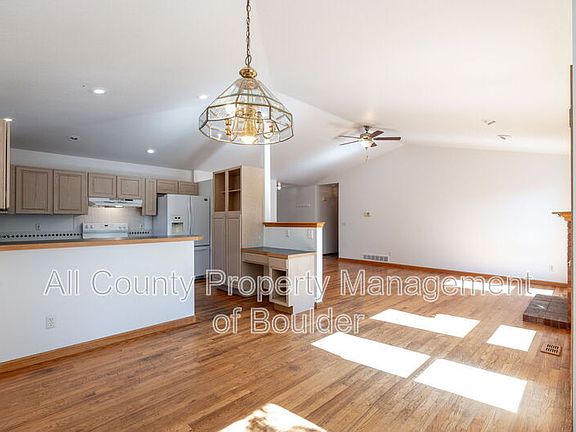 4th image of 2658 Serena Dr
