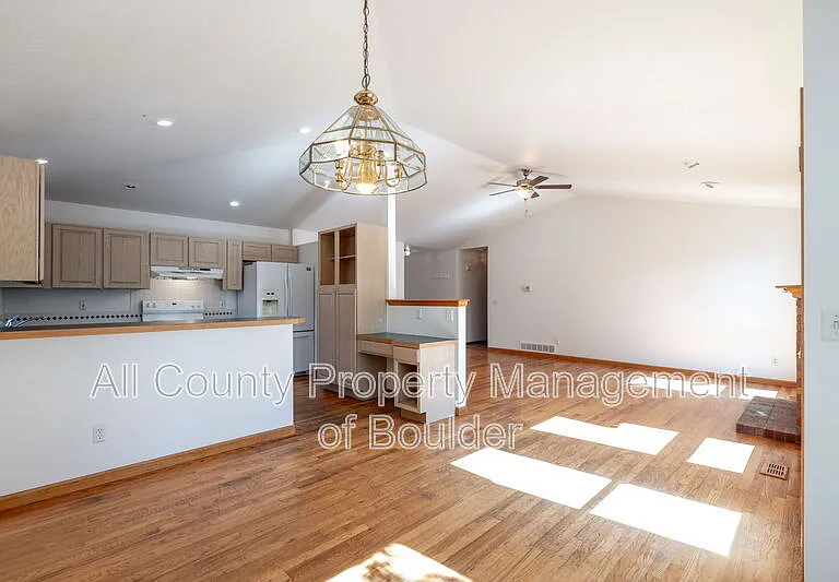 2658 Serena Dr — Photo 4