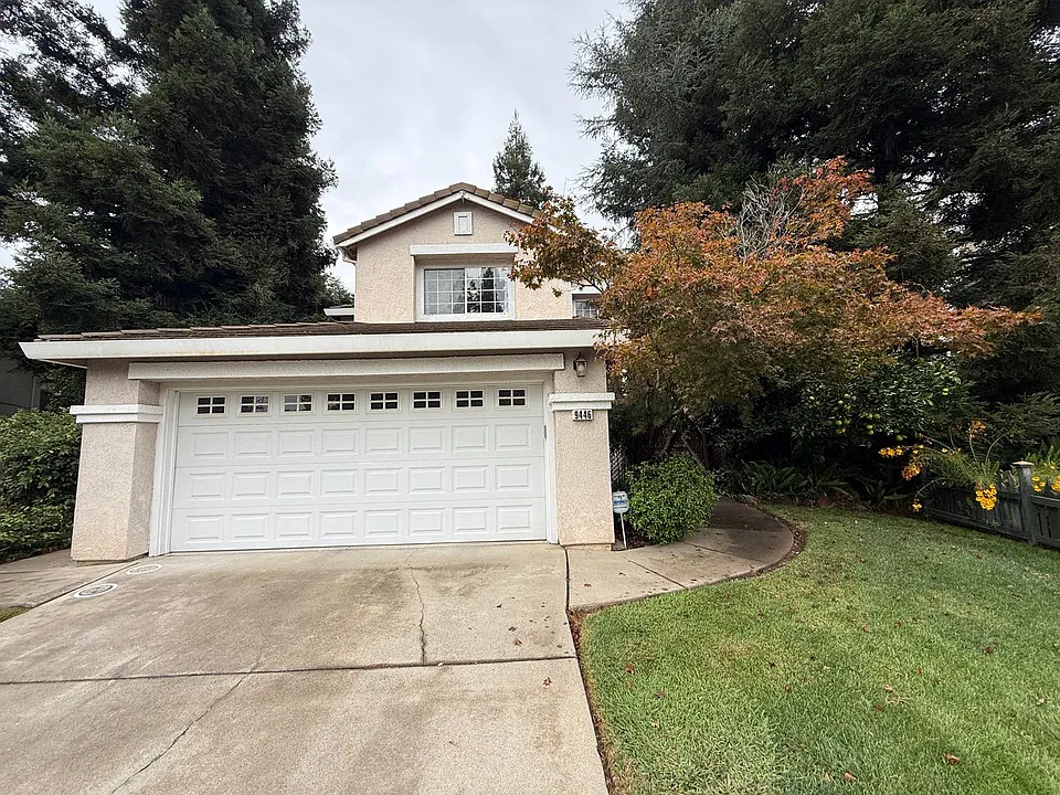 9446 Village Tree Dr