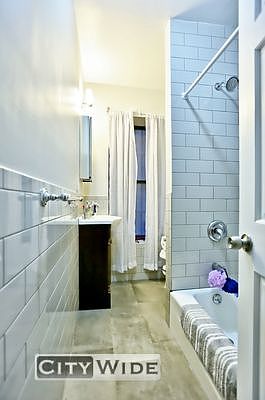 3rd image of 346 E 76th St #3B