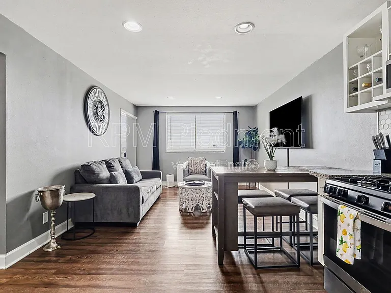 215 Piedmont Ave NE #1804 — Photo 10