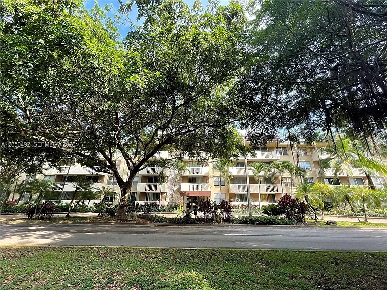 1800 Sans Souci Blvd #206 — Photo 16