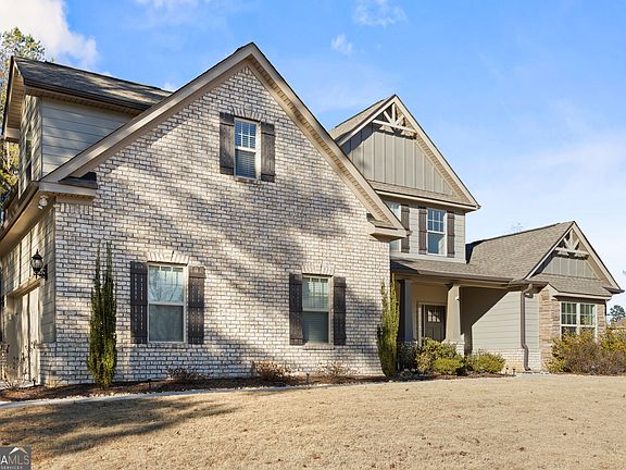 2nd image of 170 Homestead Cir