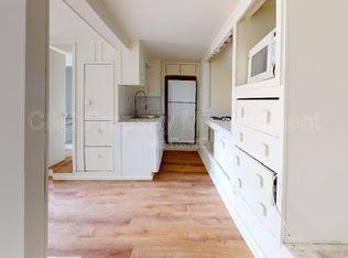 489 Laurel Ave APT D, Pacific Grove, CA 93950