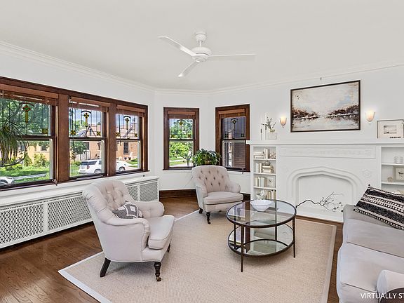 3rd image of 1719 N Newcastle Ave