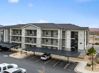 128 N Lone Rock Dr, Hurricane, UT 84737