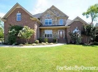 1947 Cliffview Ct, Murfreesboro, TN 37128