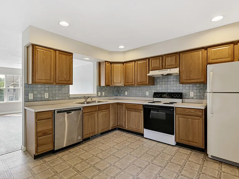 158 Sara Ln — Photo 10