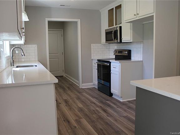 5th image of 216 Brentwood Dr