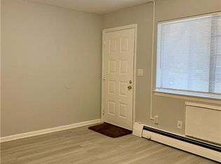 14 Elmwood Park Dr, Staten Island, NY 10314