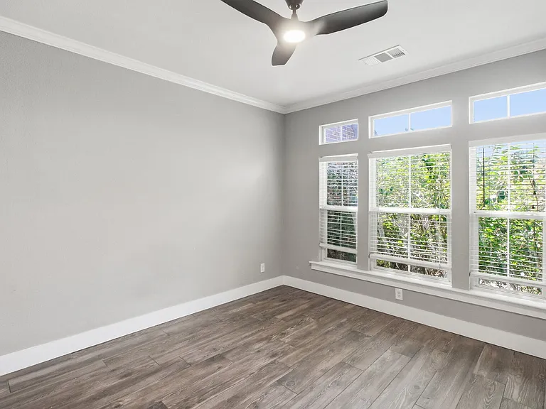 8603 Solano Dr — Photo 12