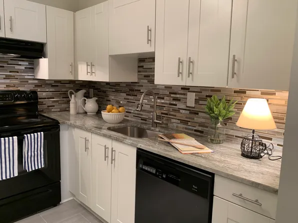 2100 Lee Hwy APT 123, Arlington, VA 22201