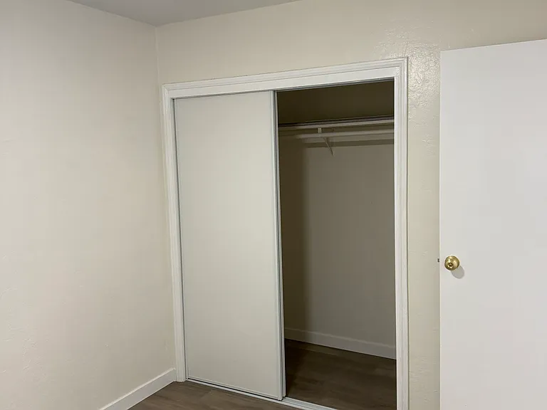 6895 Amherst St — Photo 14