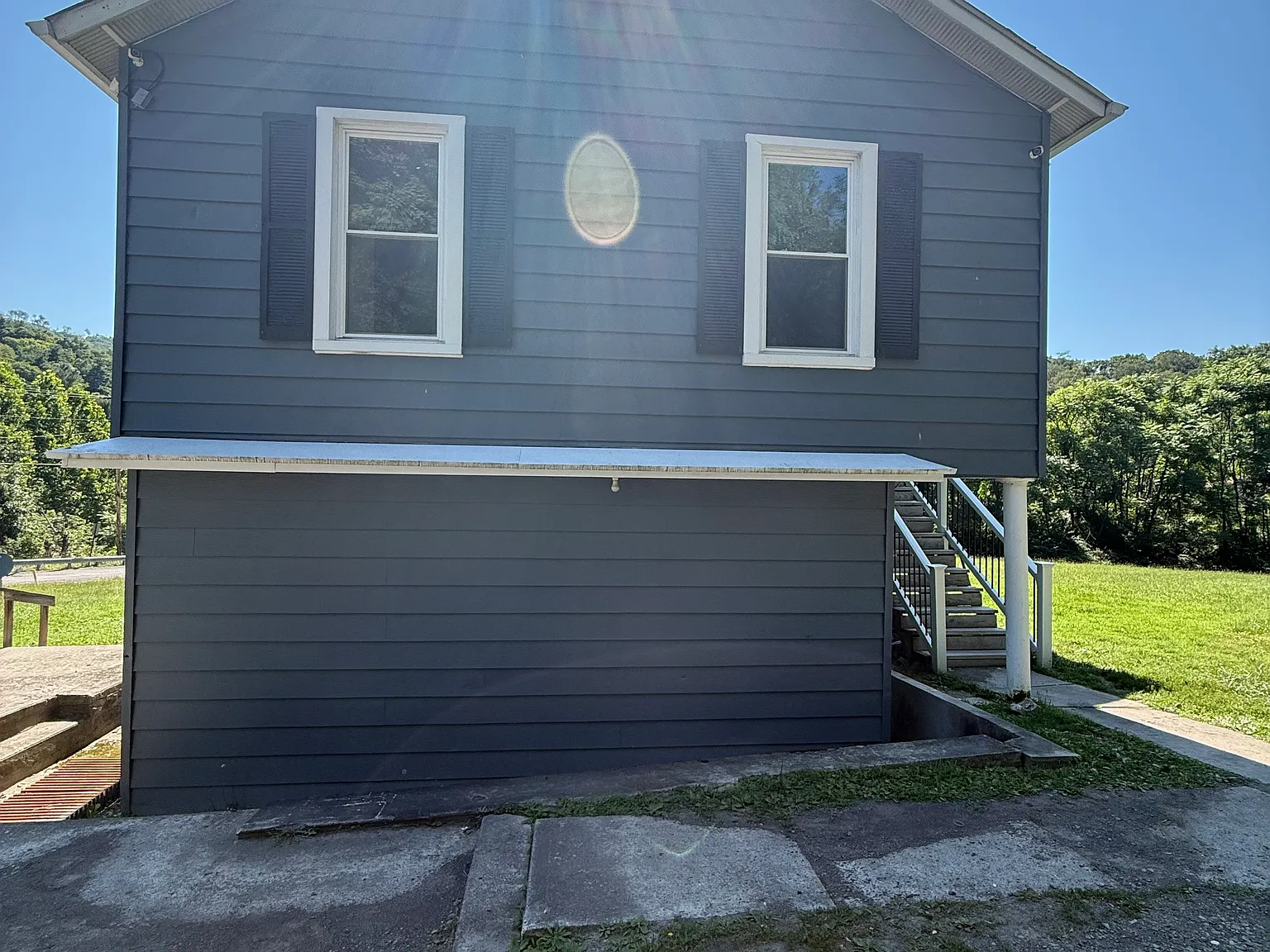 2 bed, $950 — Photo 1