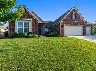 4674 Shady Ridge Row, Greenwood, IN 46143