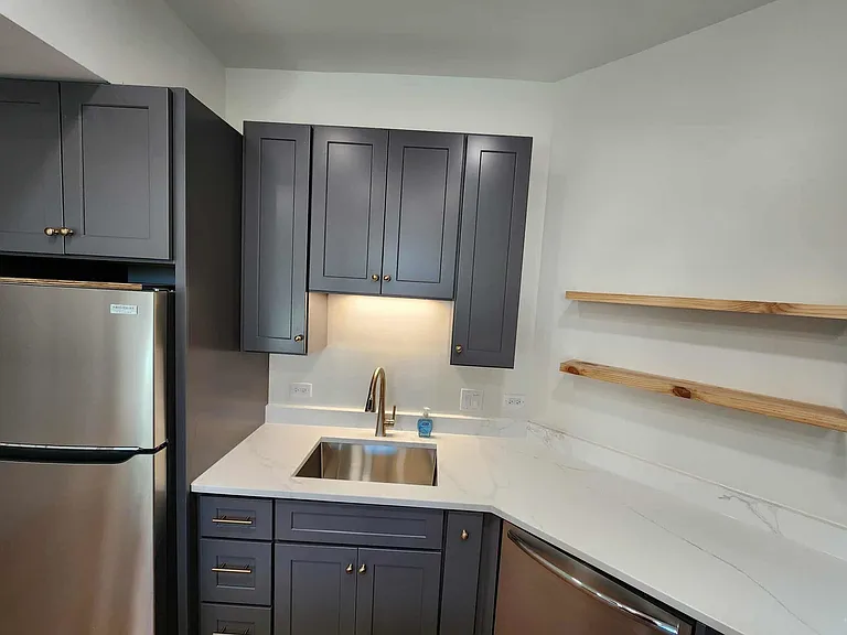 6321 S Eberhart Ave #1 — Photo 12