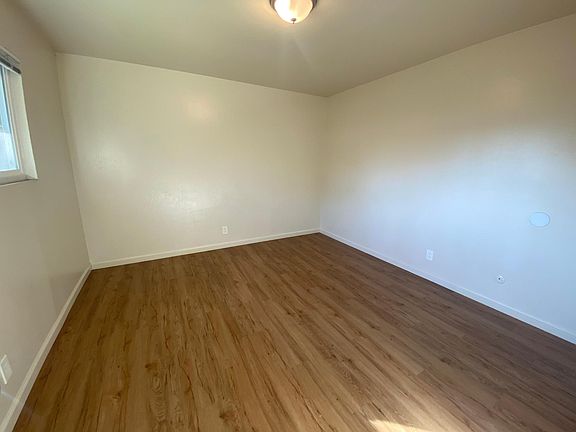 3rd image of 148 Sierra Dr APT 15