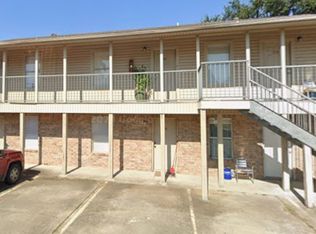 104 8th Ave #16, Nederland, TX 77627