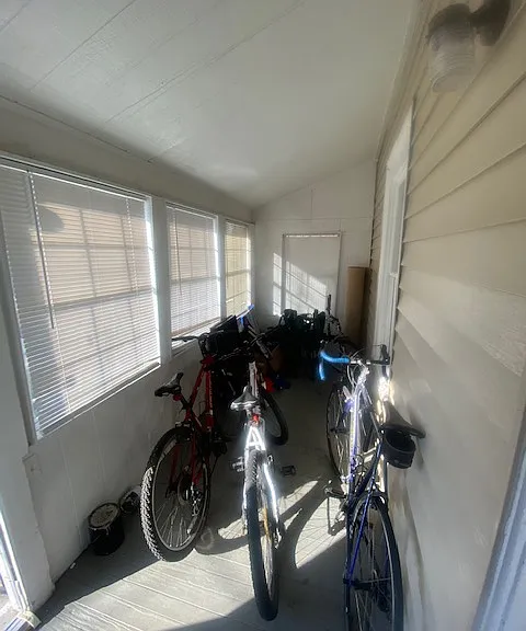 1005 Hampton St NW — Photo 13