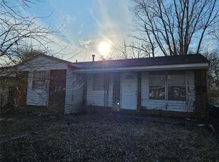 10423 Royal Dr, Saint Louis, MO 63136