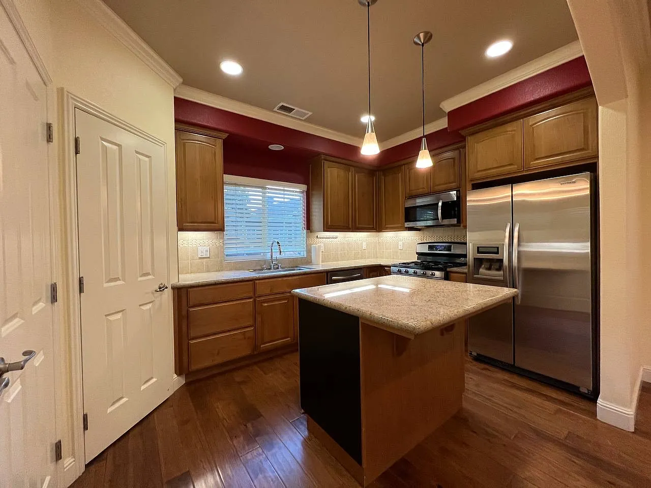 1130 Willow Village Sq — Photo 3