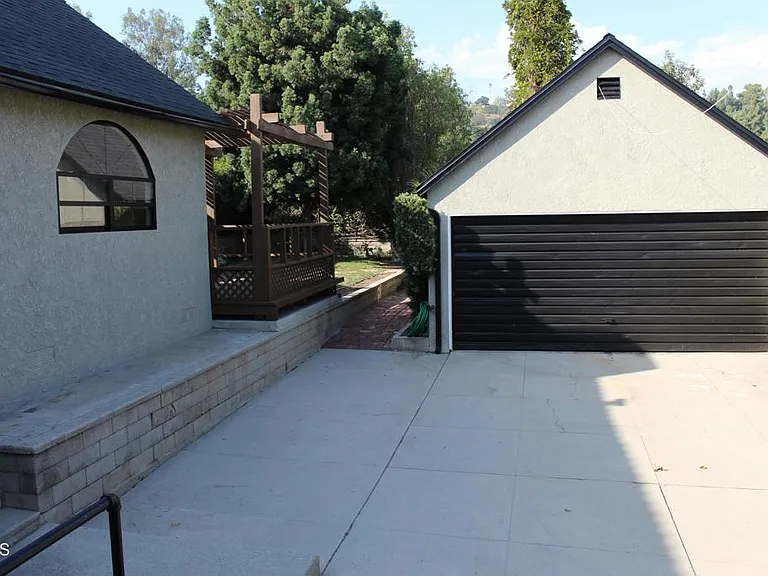 6279 Church St — Photo 45