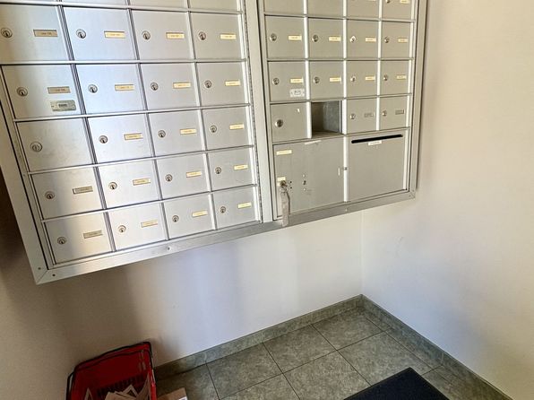 388 Shelburne Rd #204