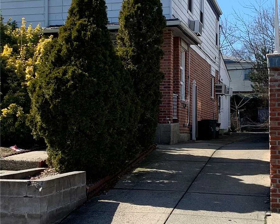 2nd image of 5320 207th St