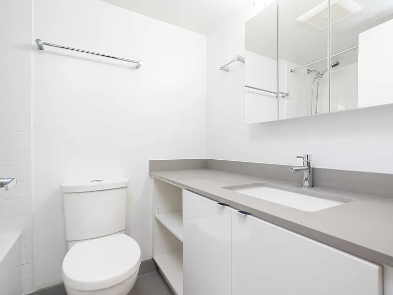 840 Broughton St #207 — Photo 19