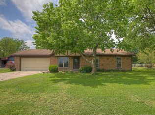 714 Russell Ave, Mounds, OK 74047