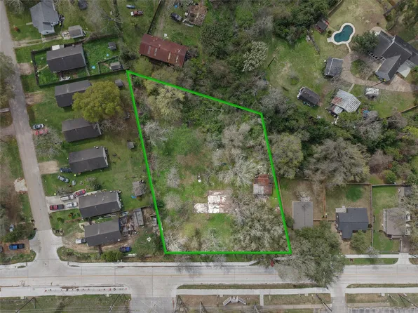 411 Clay St, Richmond, TX 77469