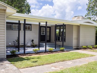 111 Crestview Dr, Weaver, AL, 36277