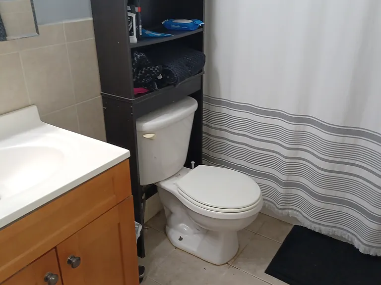 421 E Osage Ln #1A — Photo 15