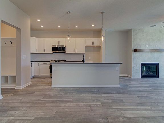 The Kinsley - Kitchen