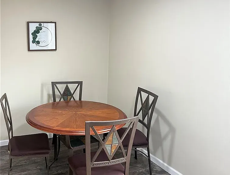 506 Woodlawn Rd #1 — Photo 5
